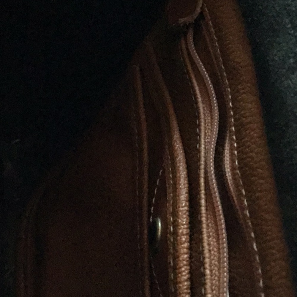 EUC Dooney & Bourke Handbag - Picture 6 of 10